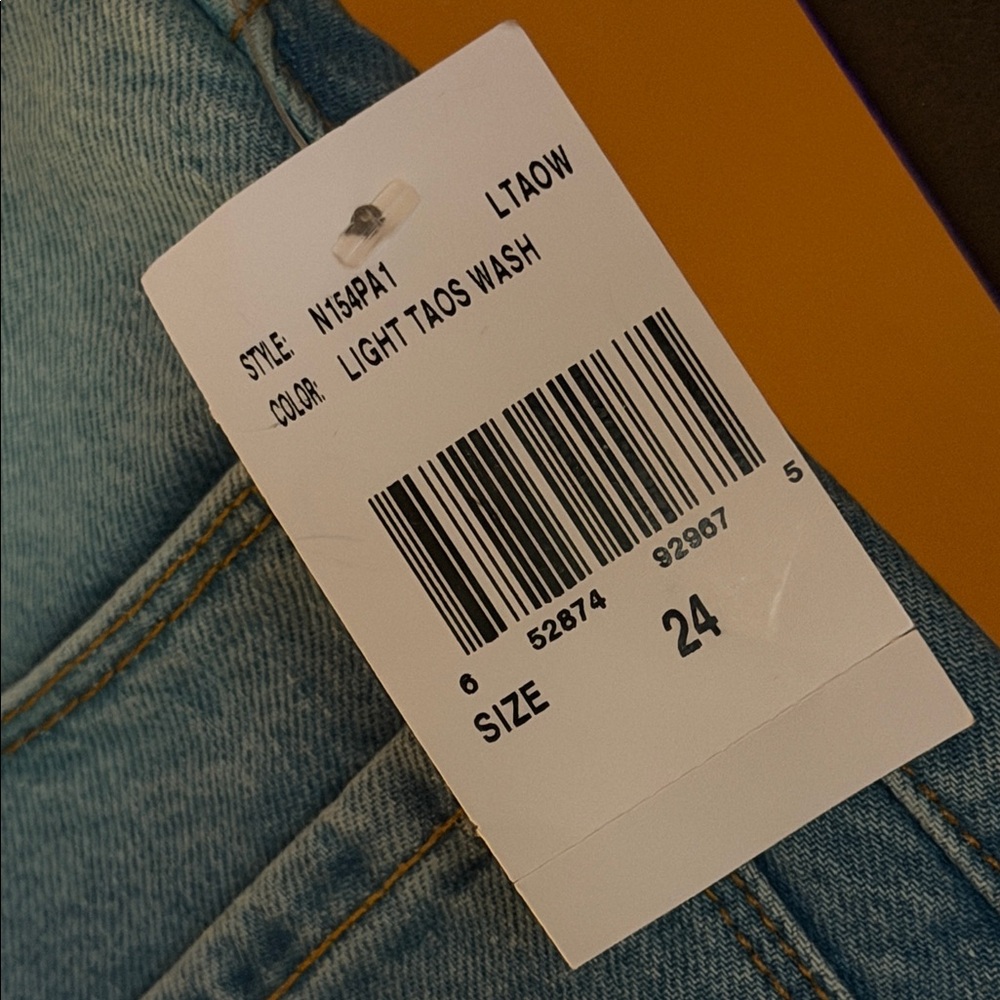 EDYSON Vincent Wide Leg Jeans - Picture 12 of 15